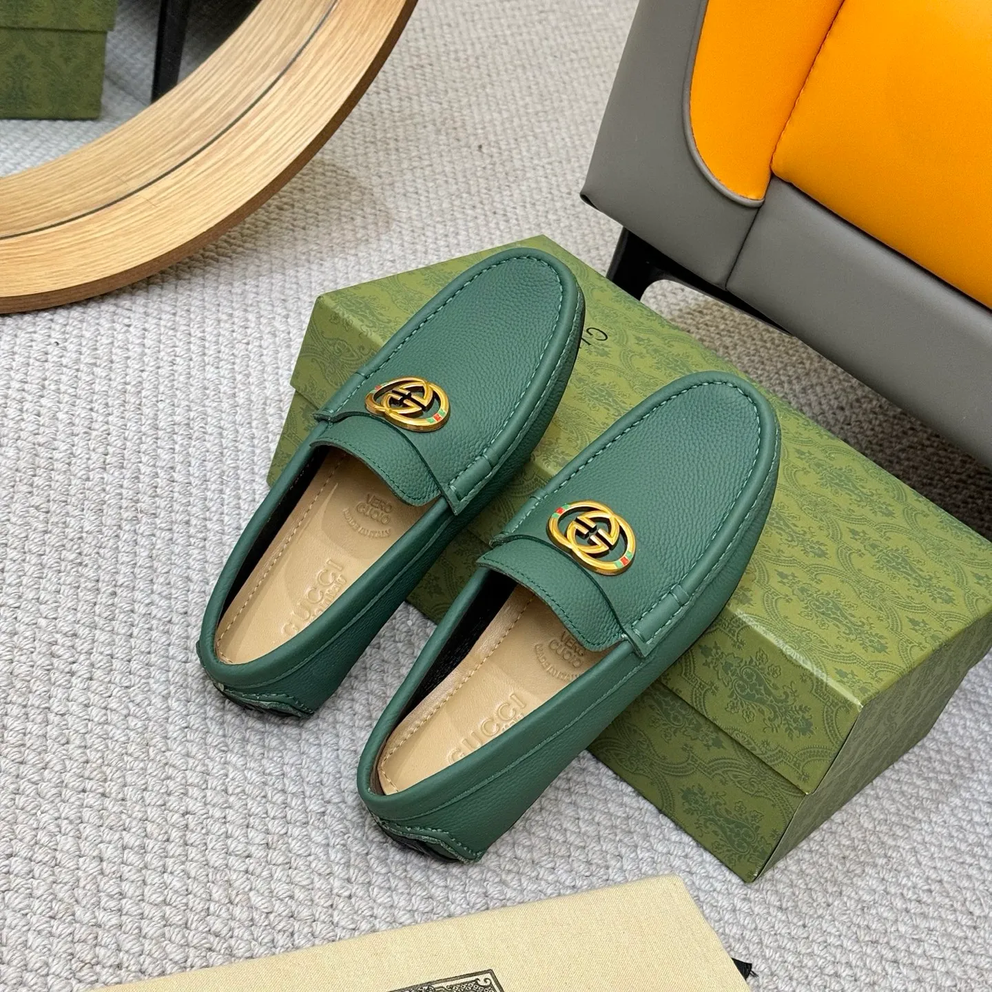 Men's shoes 💰420 (Yangli) Gucci* - the top version of Gucci classic beanie shoes! It is made of imported original cowhide and has a comfortable first layer of sheepskin lining! Original wear-resistant rubber outsole! High quality products! Size 38-46, with shoe dial, cloth bag, card